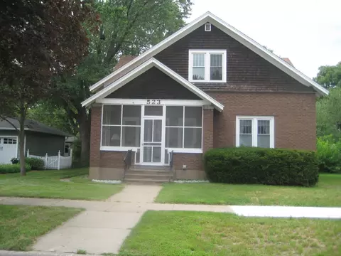 523 S Michigan St, Prairie Du Chien, WI 53821