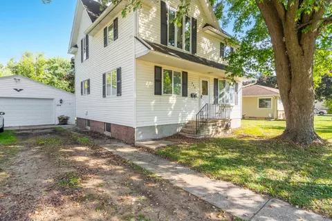 294 N Wisconsin St, Berlin, WI 54923