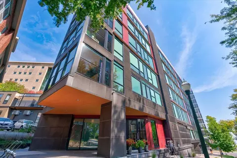 211 S Henry St #202, Madison, WI 53703