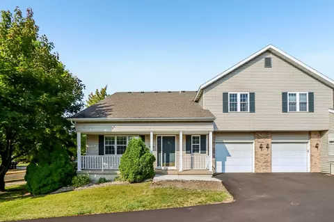 952 Chandler Ln, Sun Prairie, WI 53590