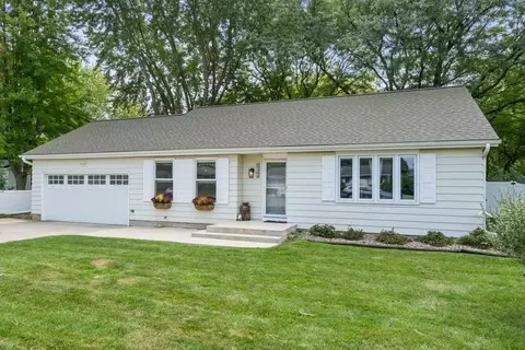 1309 Vandenburg St, Sun Prairie, WI 53590