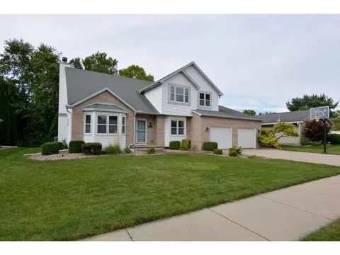 4013 Bordeaux Dr, Janesville, WI 53546