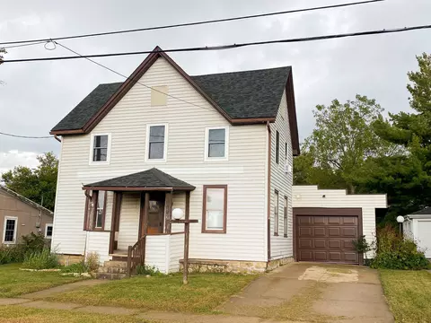904 Dodgeville St, Highland, WI 53543