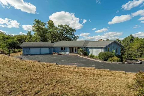 7795 S Dublin Rd, Gratiot, WI 53541