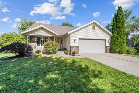 5474 Shale Rd, Fitchburg, WI 53711