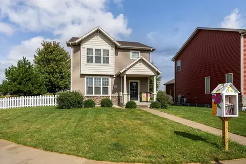 1142 Okeeffe Ave, Sun Prairie, WI 53590