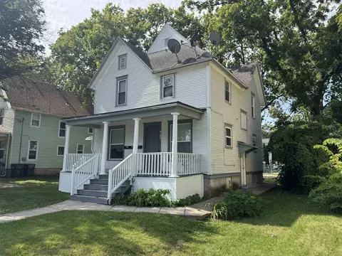 1014 Oak St, Beloit, WI 53511
