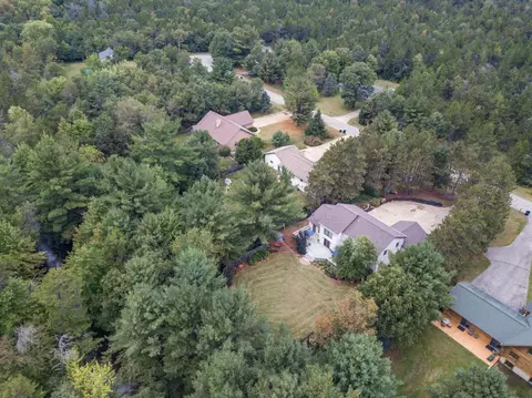 207 W Cardinal Dr, Necedah, WI 54646