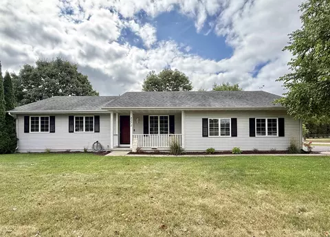 2272 Cobblestone Ln, Beloit, WI 53511
