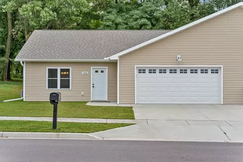 1986 Retzlaff Dr, Reedsburg, WI 53959