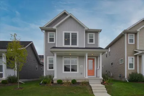 2159 Autumn Lake Pkwy, Madison, WI 53718