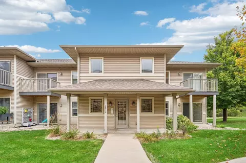 2812 Pleasant View Rd #102, Middleton, WI 53562