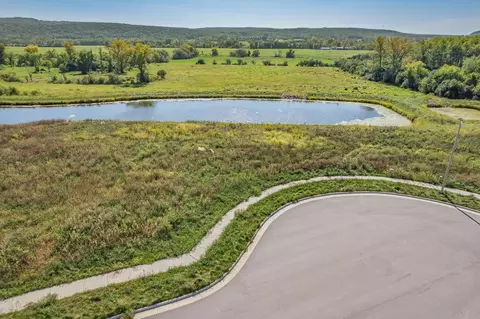 1512 Conservation Ct, Baraboo, WI 53913