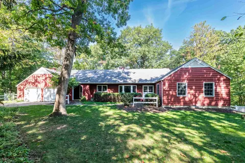 2716 Nadene Rd, Cottage Grove, WI 53527