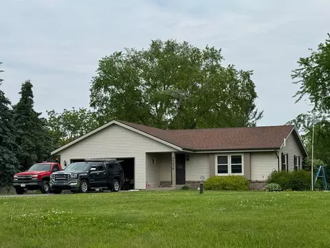29638 Ketterhagen Rd, Burlington, WI 53105