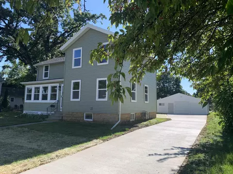 449 Selden St, Columbus, WI 53925