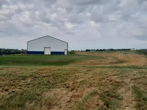 7064 Dreamer Ct, Platteville, WI 53818
