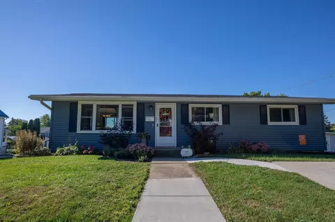 115 E Jewett St, Dodgeville, WI 53533