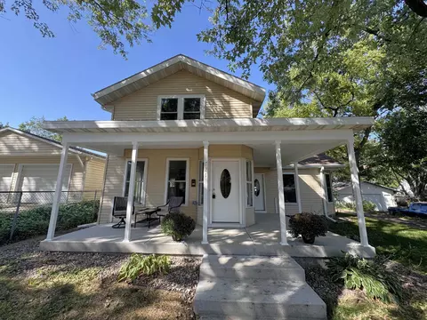 721 17th Ave, Monroe, WI 53566
