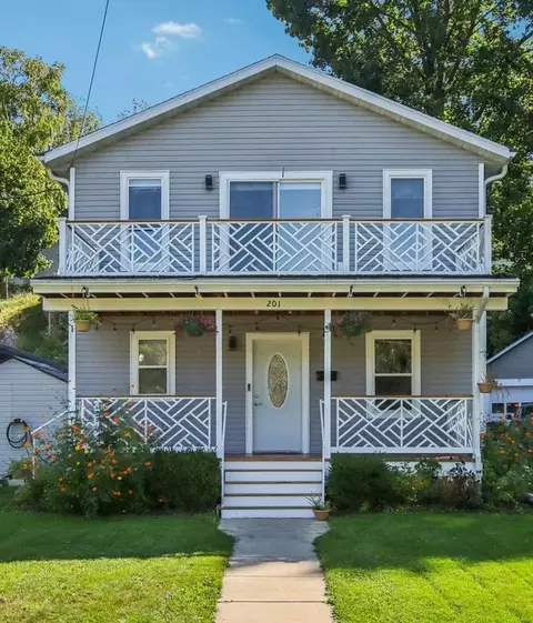 201 N Division St, Stoughton, WI 53589