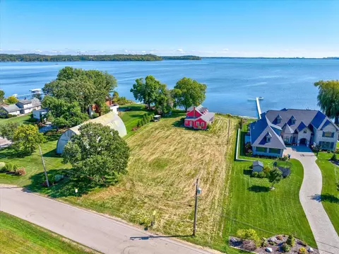 5114 Reynolds Ave, Waunakee, WI 53597