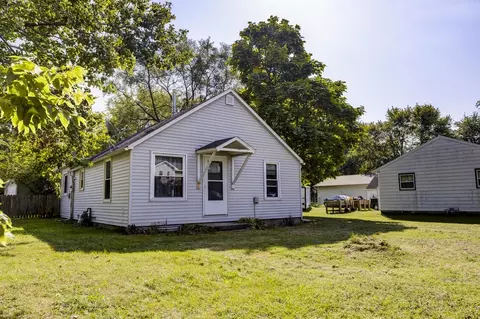 2801 Rimrock Rd, Fitchburg, WI 53713