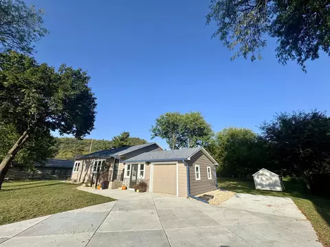 1855 Bohmann Dr, Richland Center, WI 53581