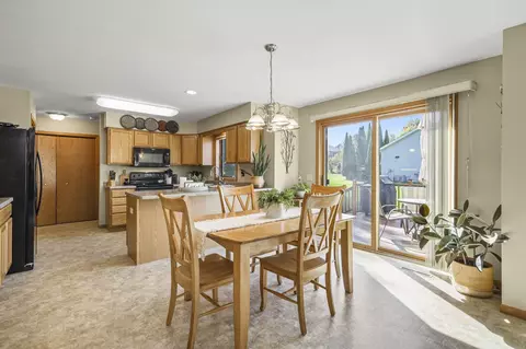 502 Traveler Ln, Madison, WI 53718
