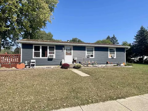 1207 21st St, Brodhead, WI 53520