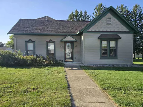 1128 24th St, Monroe, WI 53566