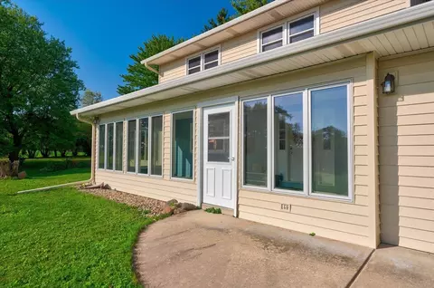 7985 County Highway K, Cross Plains, WI 53528