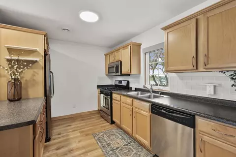 2260 N Rusk Ave, Madison, WI 53713