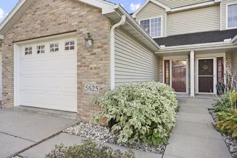 5625 Osborne Dr, Mcfarland, WI 53558