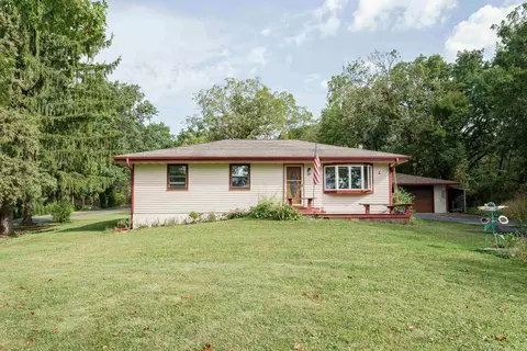 8603 E Bowers Lake Rd, Milton, WI 53563