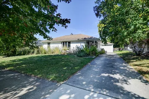 1906 Sachtjen St, Madison, WI 53704
