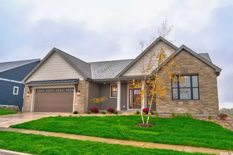 654 Windy Willow Rd, Verona, WI 53593