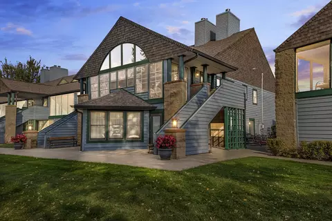 459 Lake St #206M, Green Lake, WI 54941