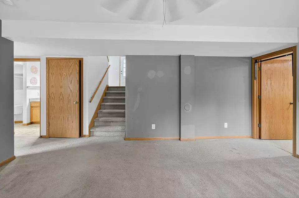 Living - 1077 Gas Light Dr, Sun Prairie, WI 53590 photo 3 of 3