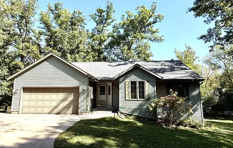 2116 W Crystal Springs Rd, Janesville, WI 53545