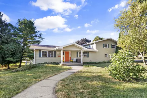 507 W Fountain St, Dodgeville, WI 53533
