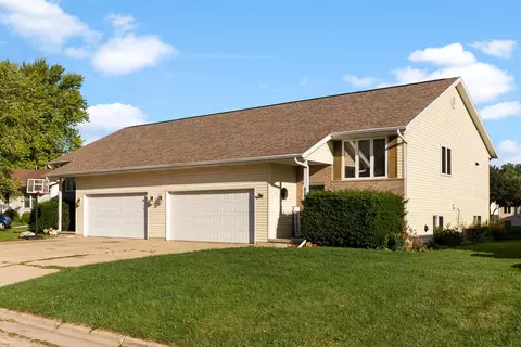 515-519 Bayfield Dr, Jefferson, WI 53549