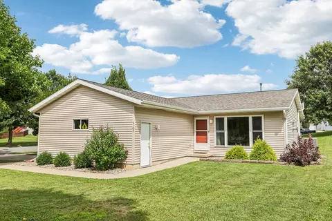 5103 Marsh Rd, Mcfarland, WI 53558