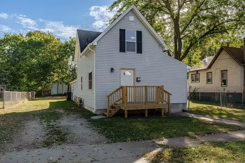 817 Eighth St, Beloit, WI 53511