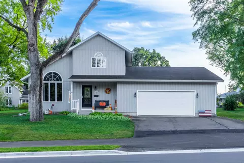 503 Sauk St, Lodi, WI 53555