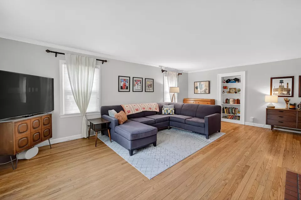 Living - 460 Glenway St, Madison, WI 53711 photo 3 of 4