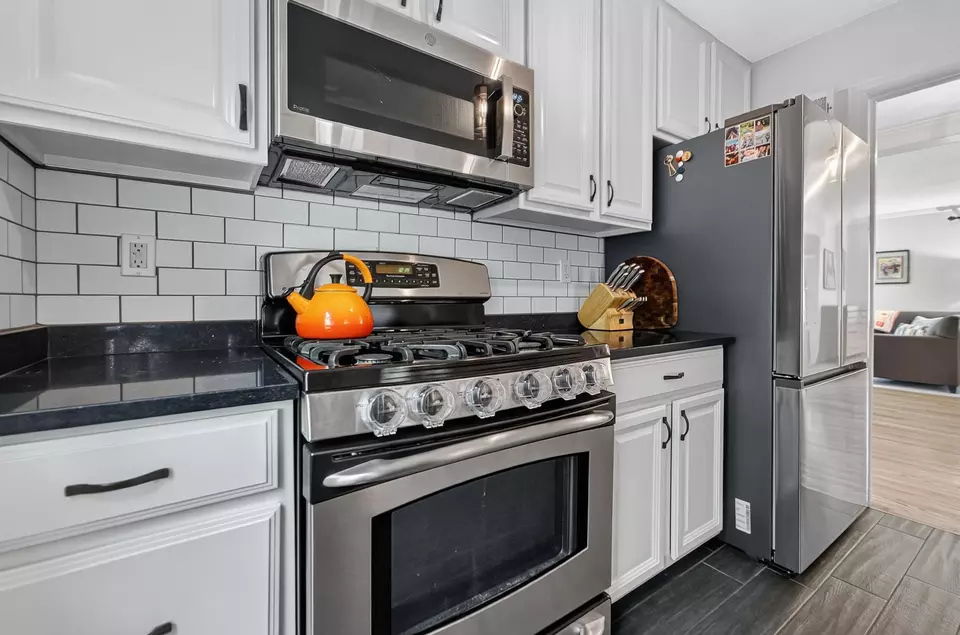 Kitchen - 460 Glenway St, Madison, WI 53711 photo 3 of 4