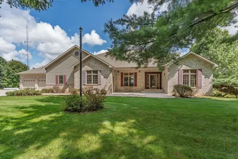 s1312 Brandt Road, La Valle, WI 53941