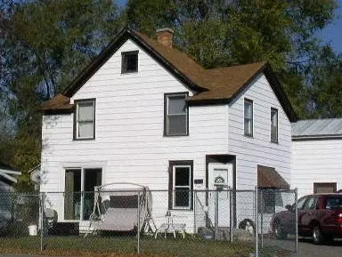 203 W Oneida St, Portage, WI 53901