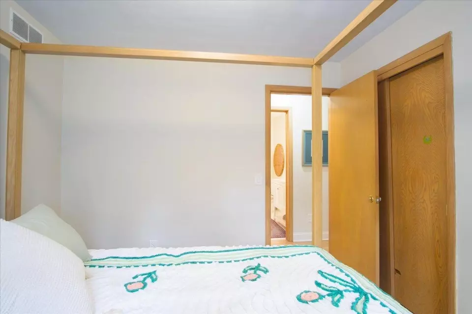 Bedroom - 5017 Regent St, Madison, WI 53705 photo 4 of 7