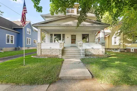 222 Henry St, Beaver Dam, WI 53916